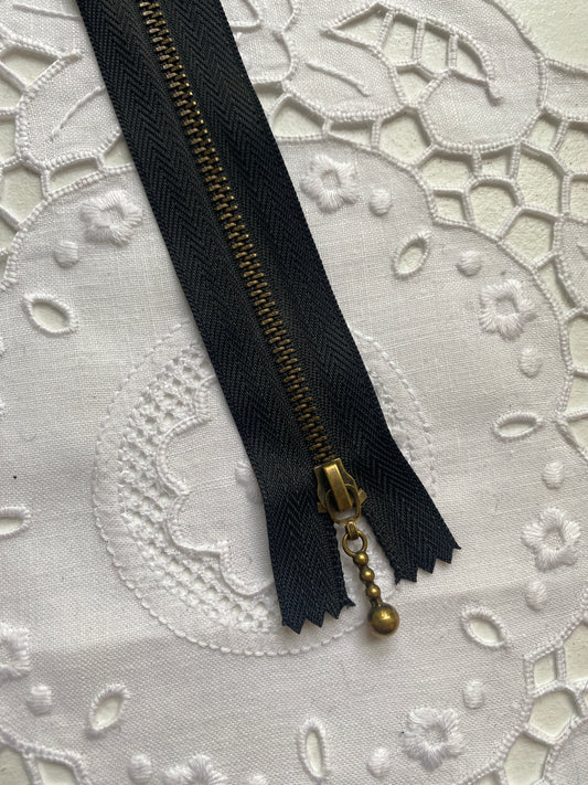 Black Straight Zipper