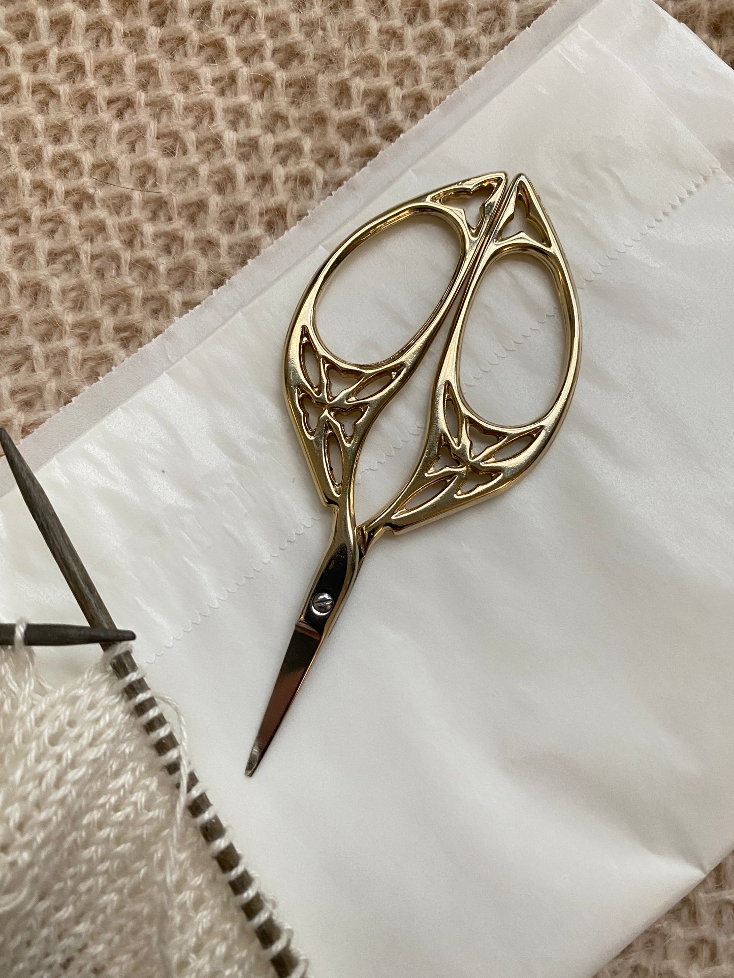 Clove Scissors