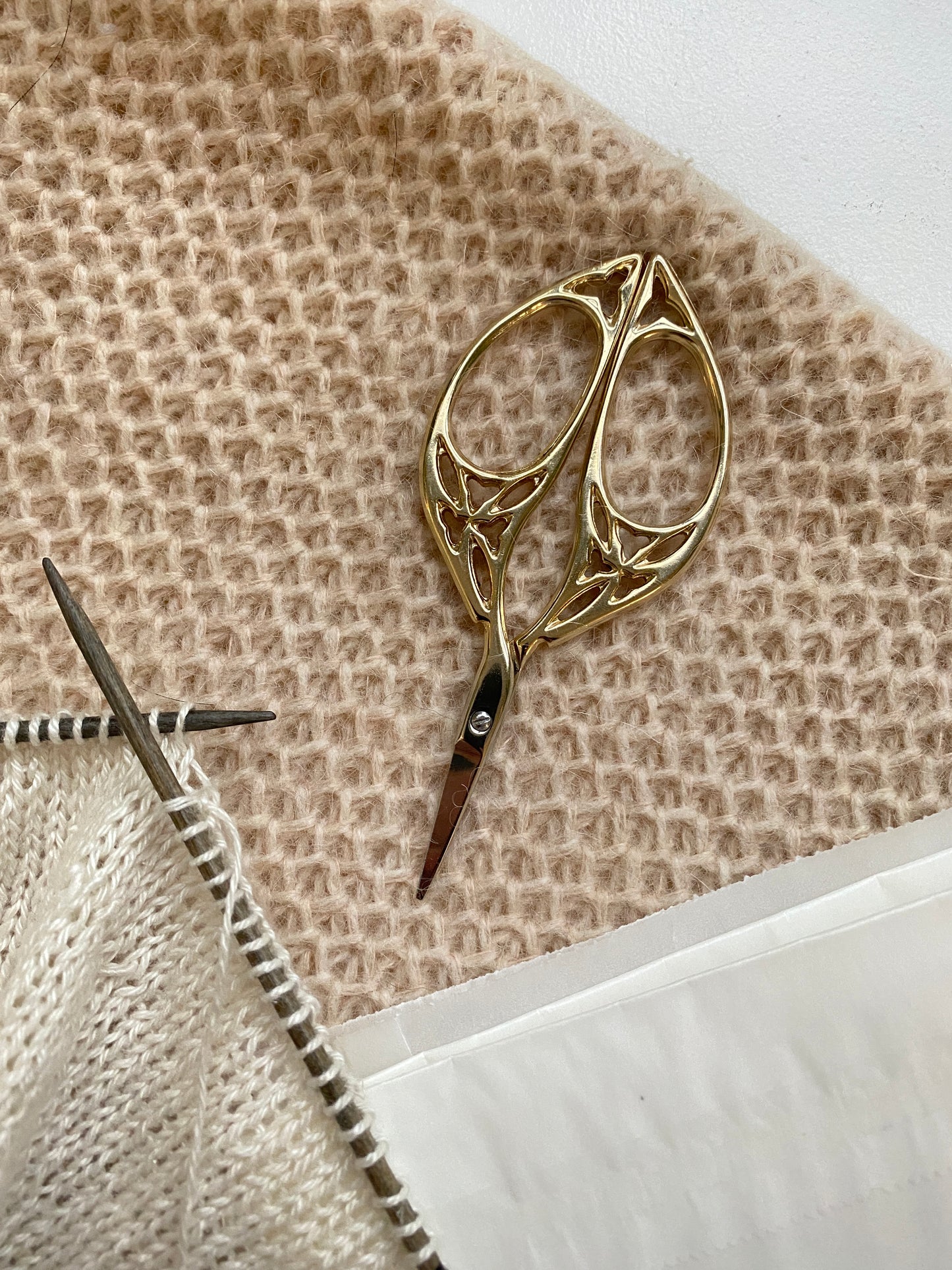 Clove Scissors