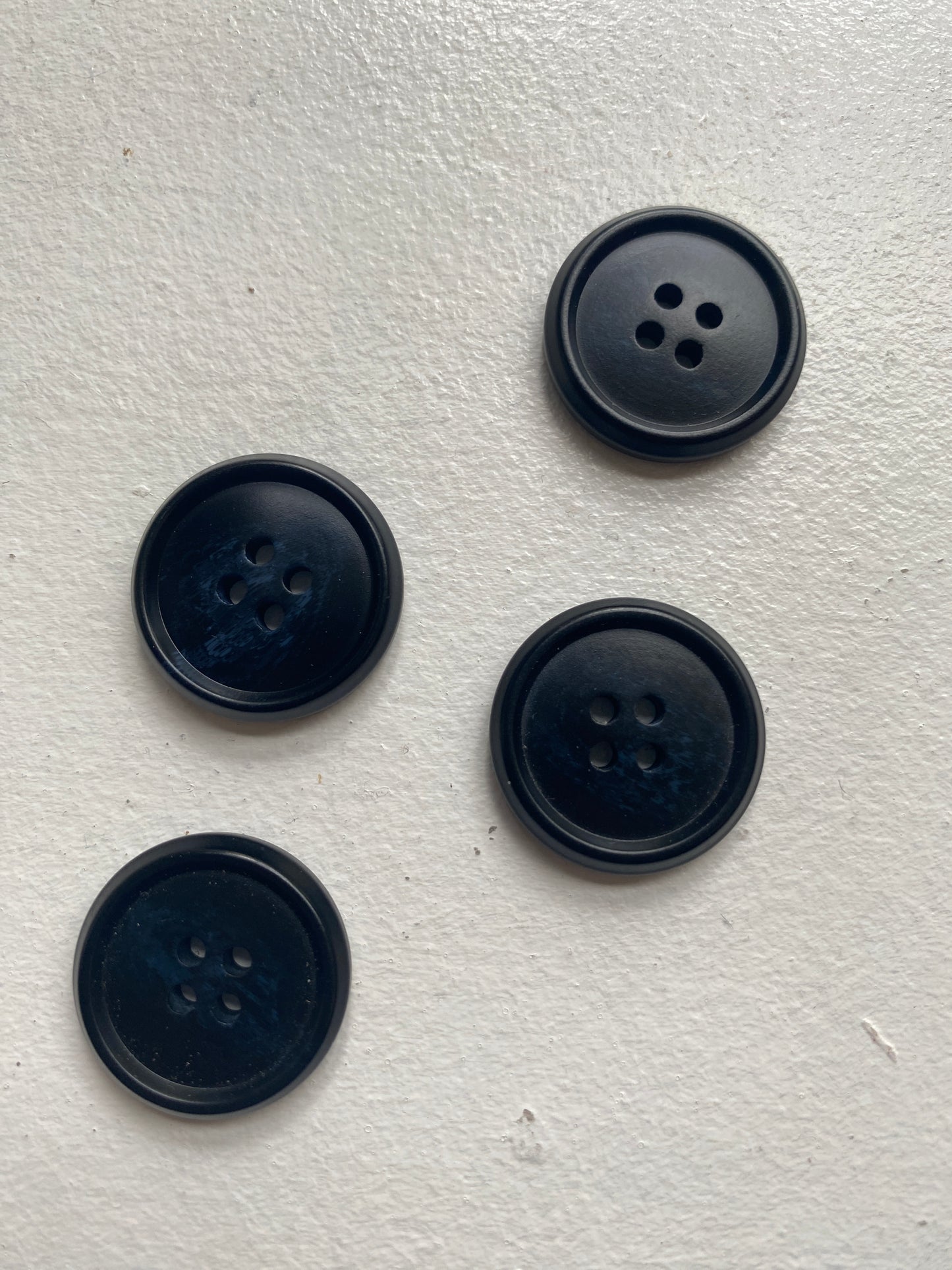 Black Button (23mm) - Set of 6