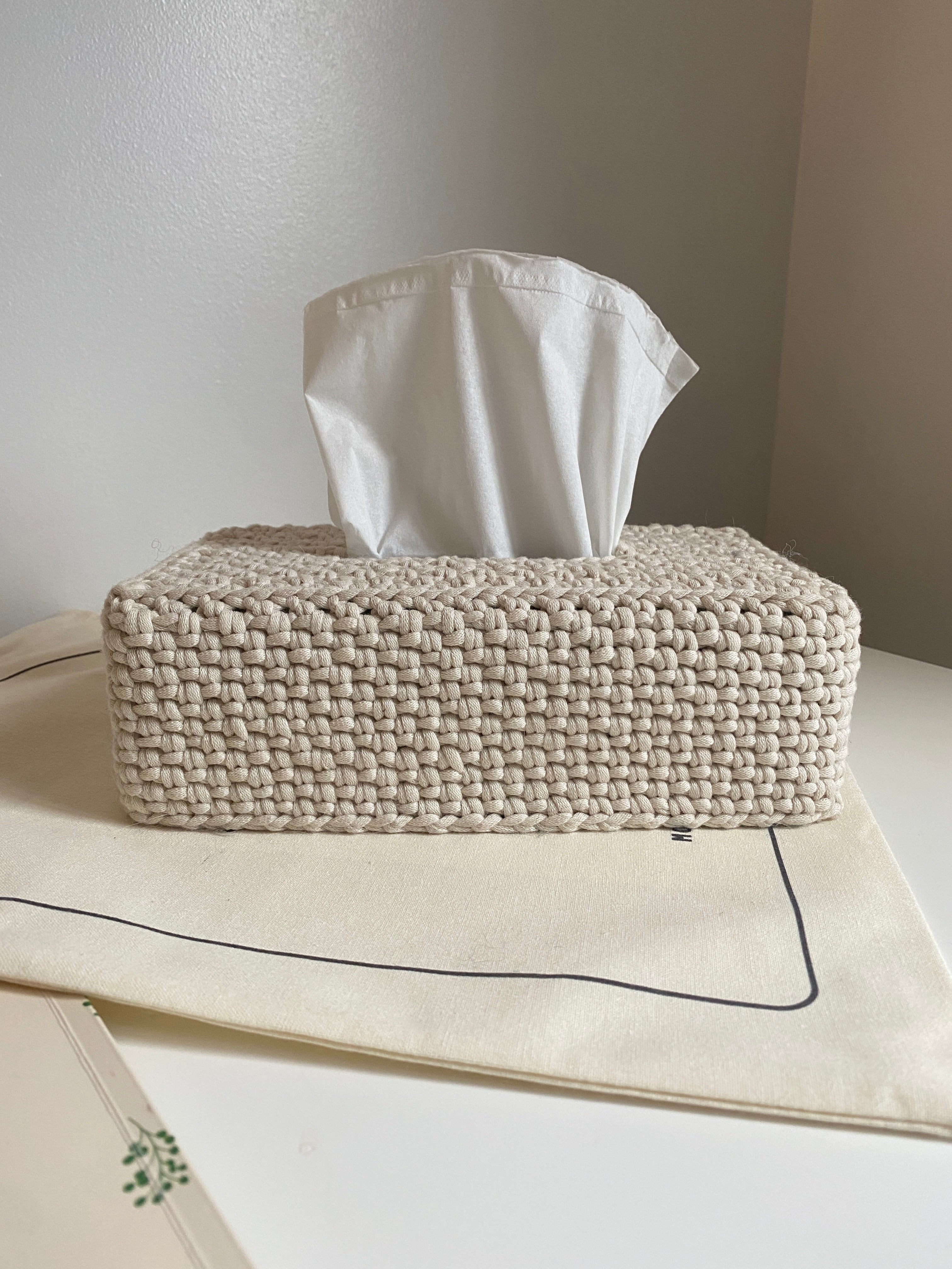 Tissue box cover best sale rattan