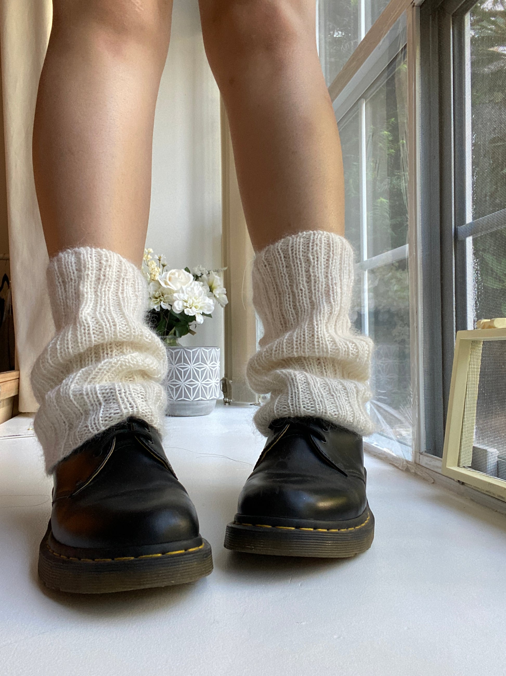 Hand Knit Leg Warmer Womens Wool Leg Warmer Legwarmer by zyzon